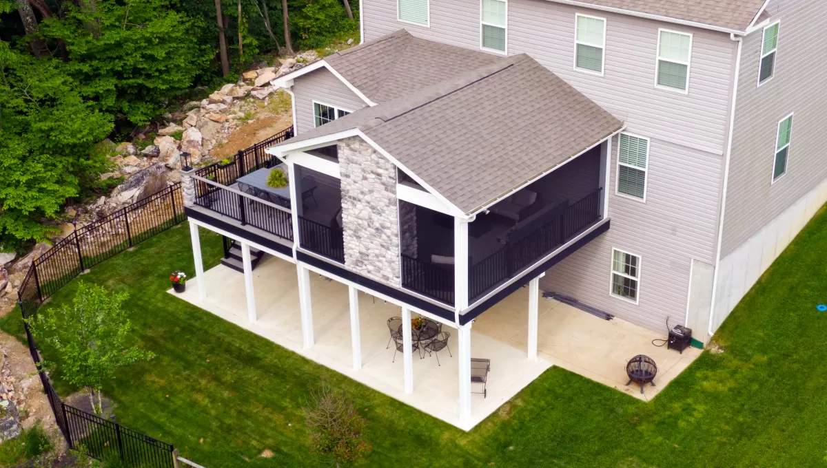 Screened Outdoor Deck