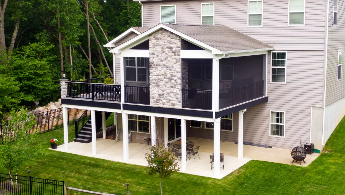 Screened Outdoor Deck